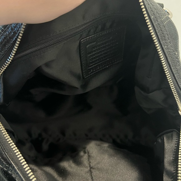 Black patent leather Coach signature shoulder duffle WITH matching wallet - Picture 3 of 7
